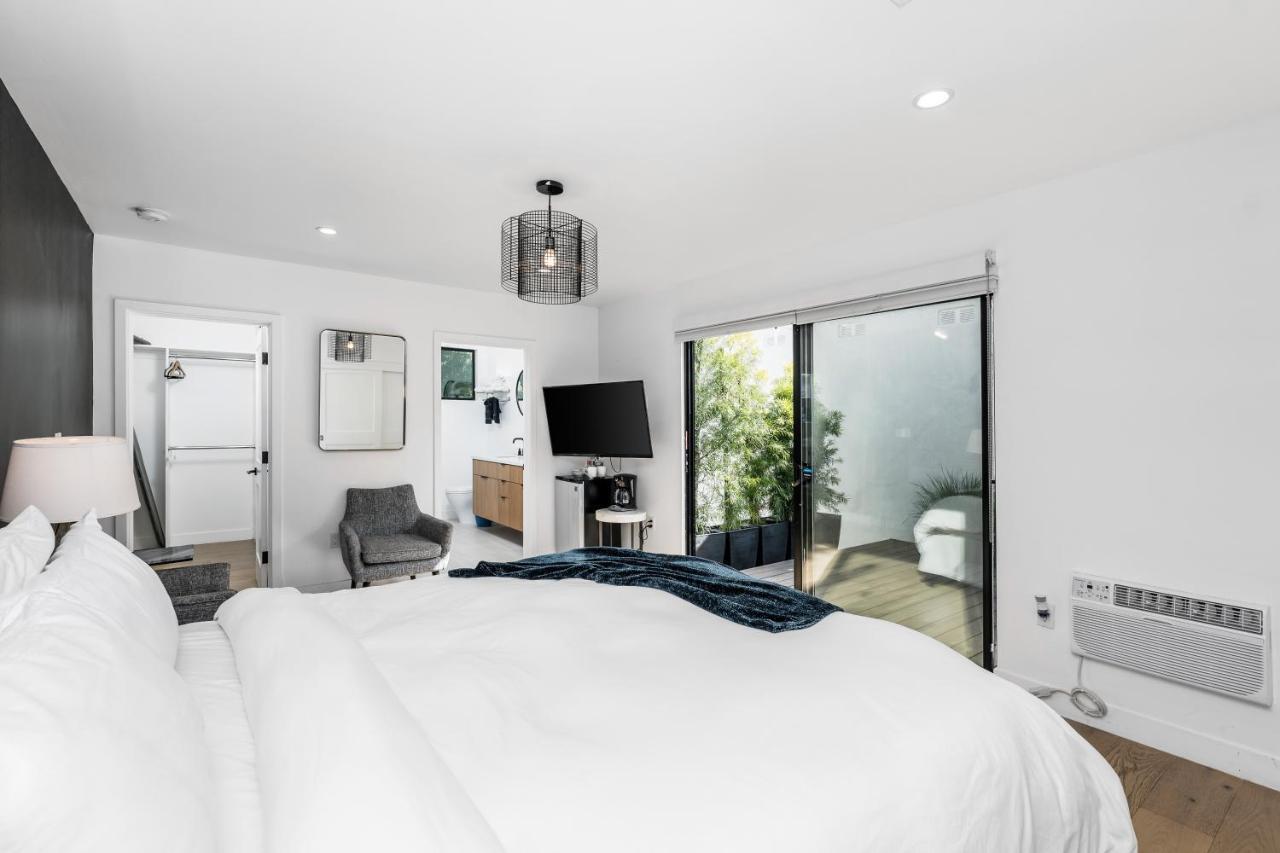 Modern Guest Room Лос-Анджелес Экстерьер фото